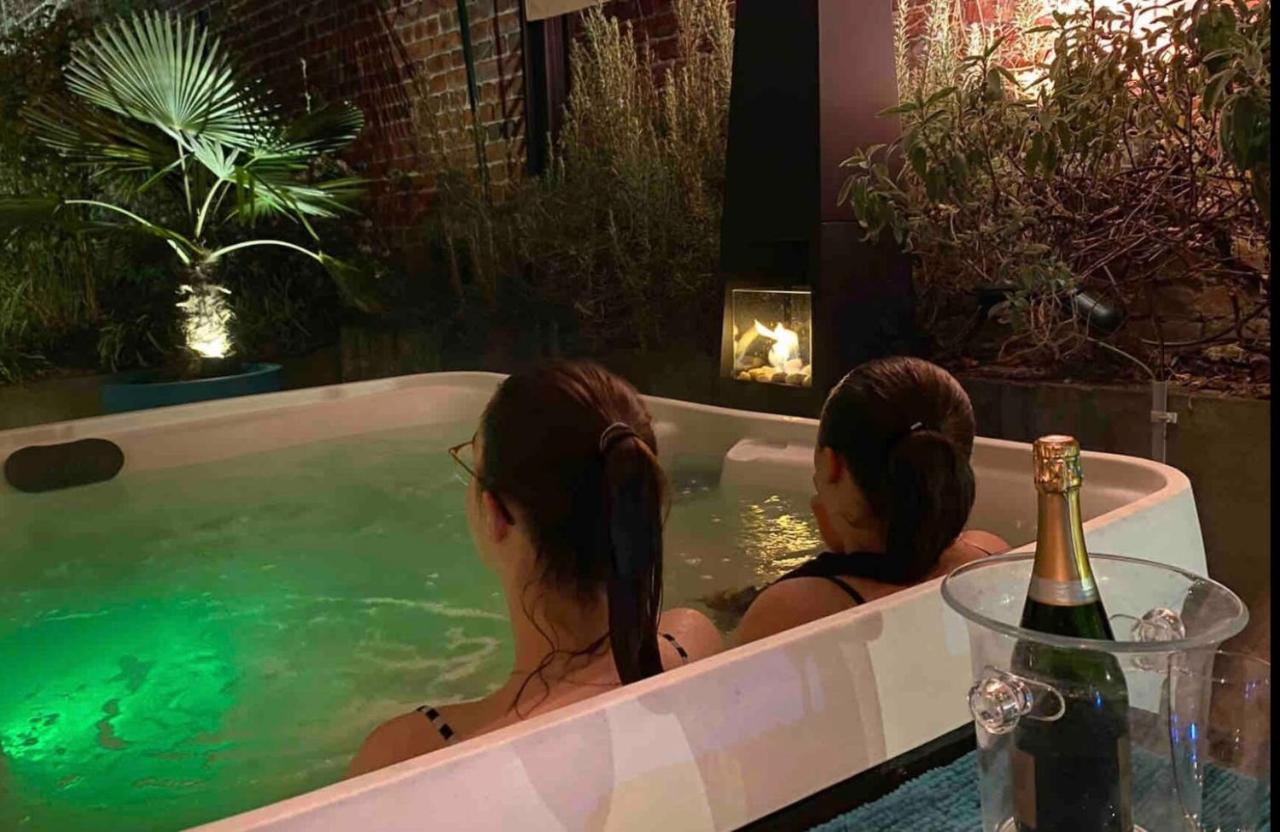 Le Jacuzzi De Marie Ll Apartment Tourcoing Luaran gambar
